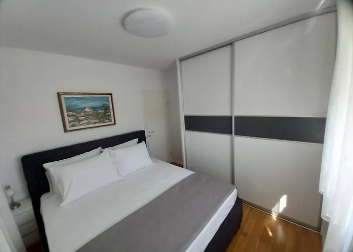 Duja Spadi Apartman *